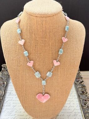 Vintage 16" Dominican Republic Larimar & Pink Queen Conch Shell Heart Necklace